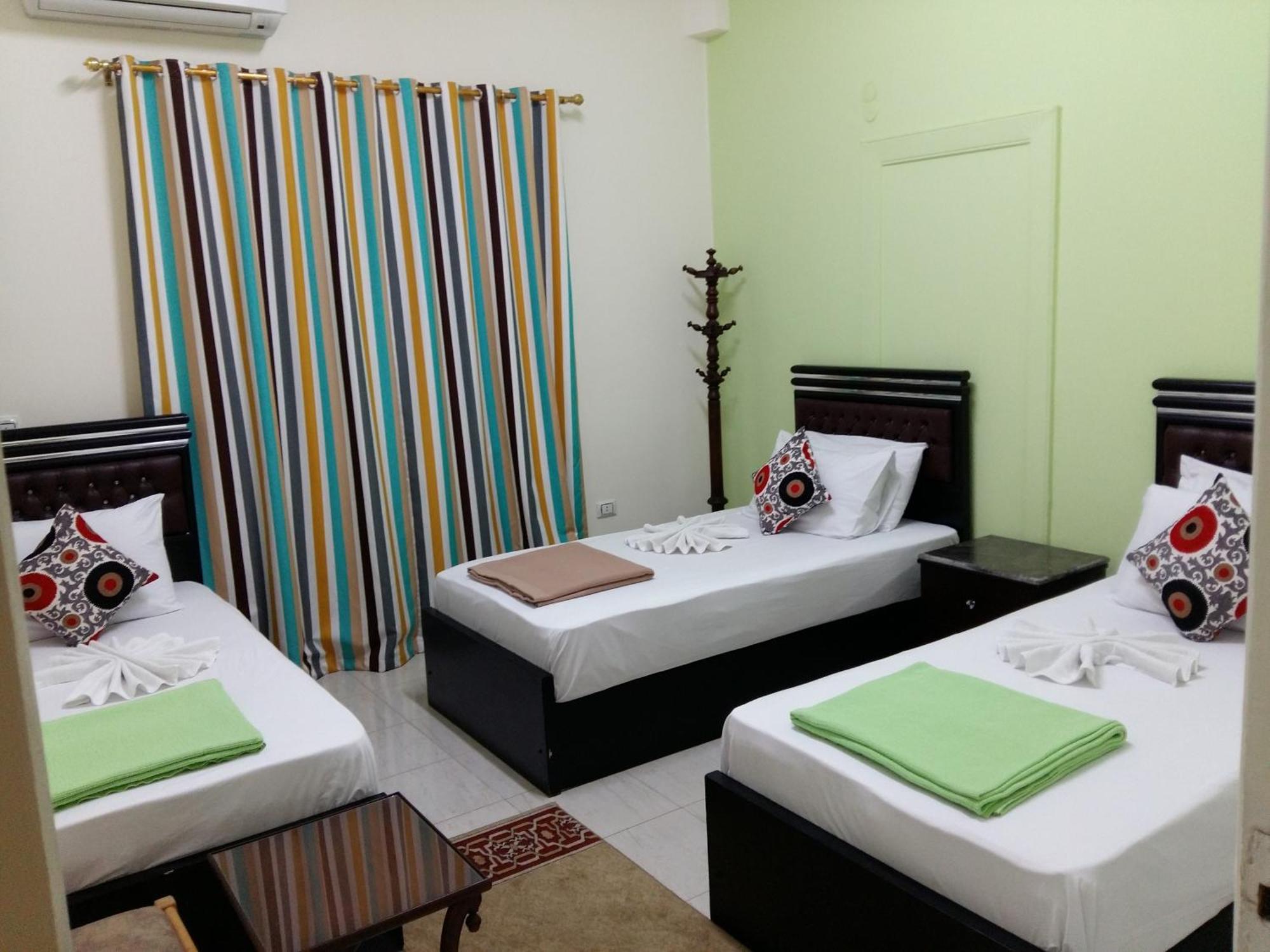 Golden Star Hostel Cairo Exterior photo